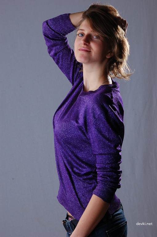 Explicit Amateur Model Fail: Girl's NSFW Photo Shoot Disaster