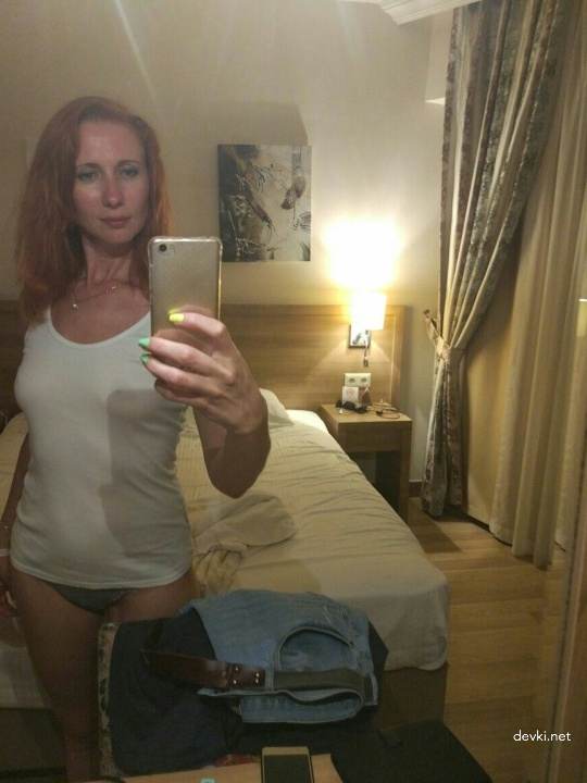 Explicit Homemade XXX Pic: Mature Redhead Woman's Private Naughty Photo