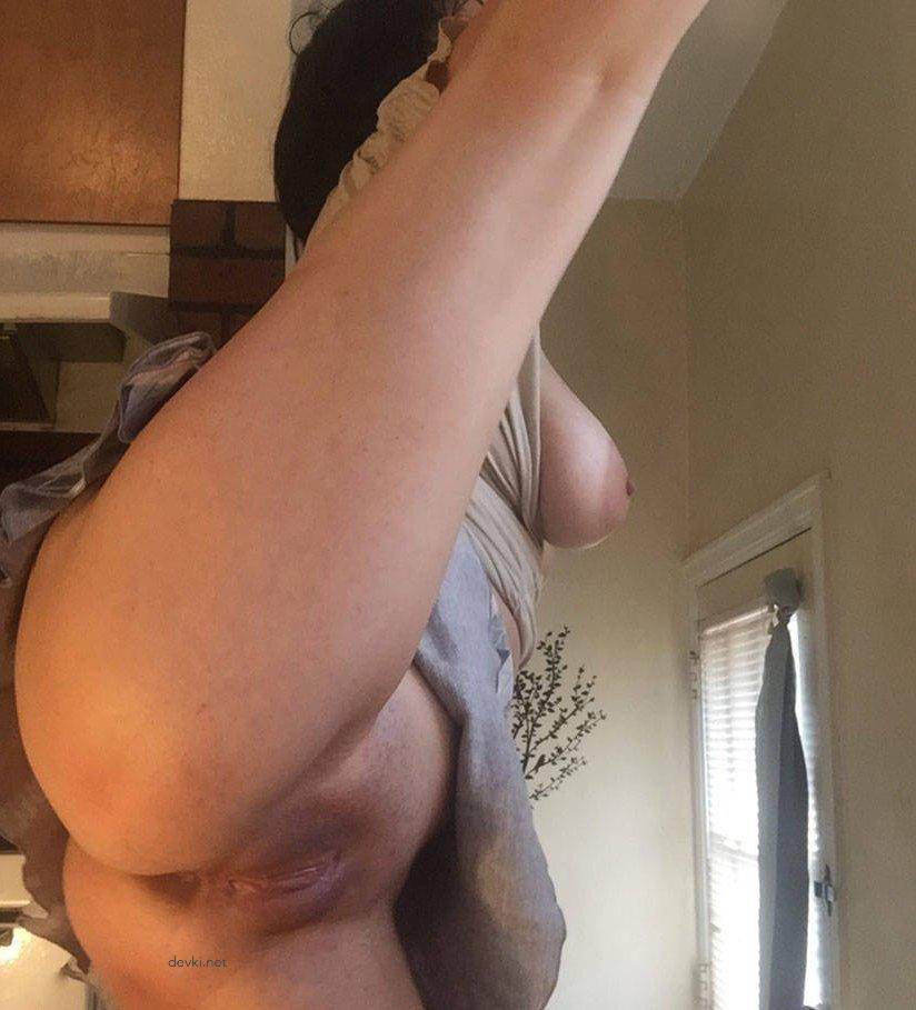 Explicit Amateur Shows Off Shaved Pussy and Ass in Daring Display