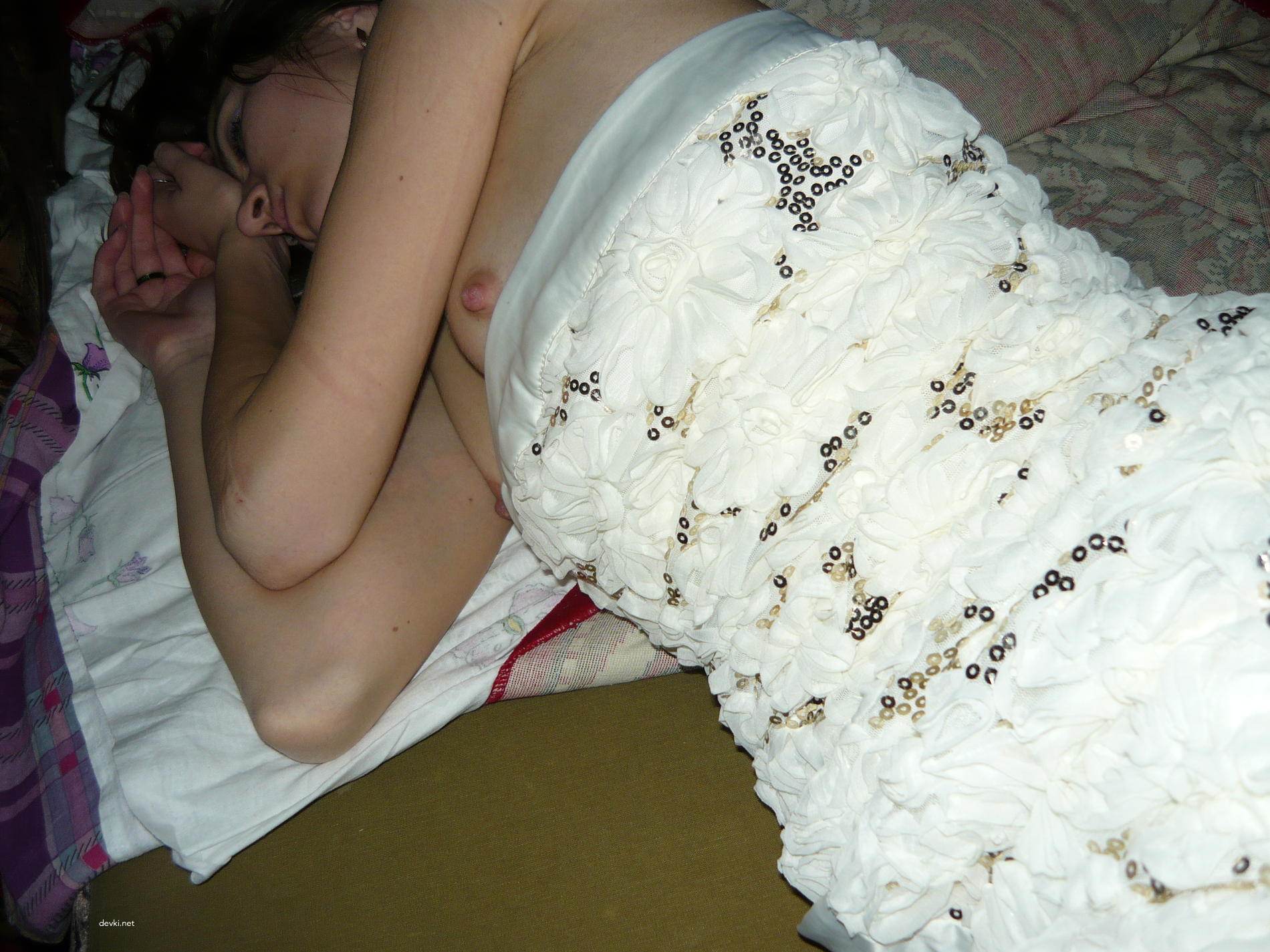 Double penetration: Passed out slut gets fucked again in hot amateur sex tape