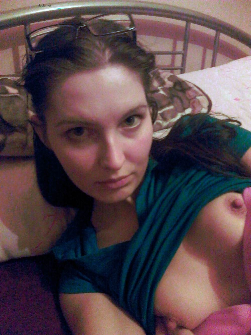 Skinny Teen's Explicit Bathroom Selfies - Amateur Nude Pics