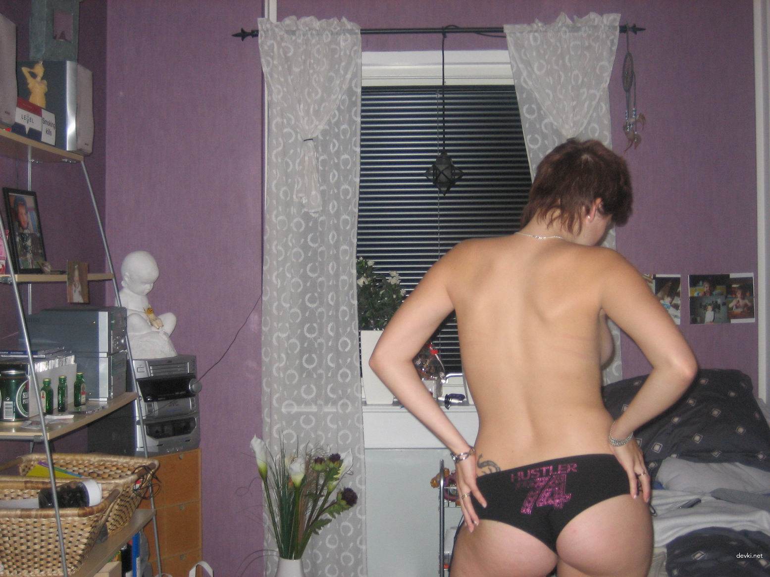 Steamy Topless Redhead Amateur Bares All - Explicit Photo