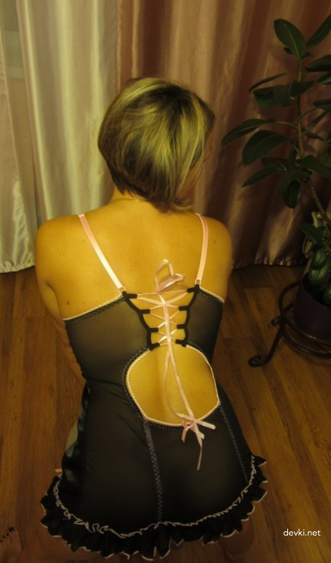 XXX Amateur Nude Woman: Explicit Erotic Photo Shoot