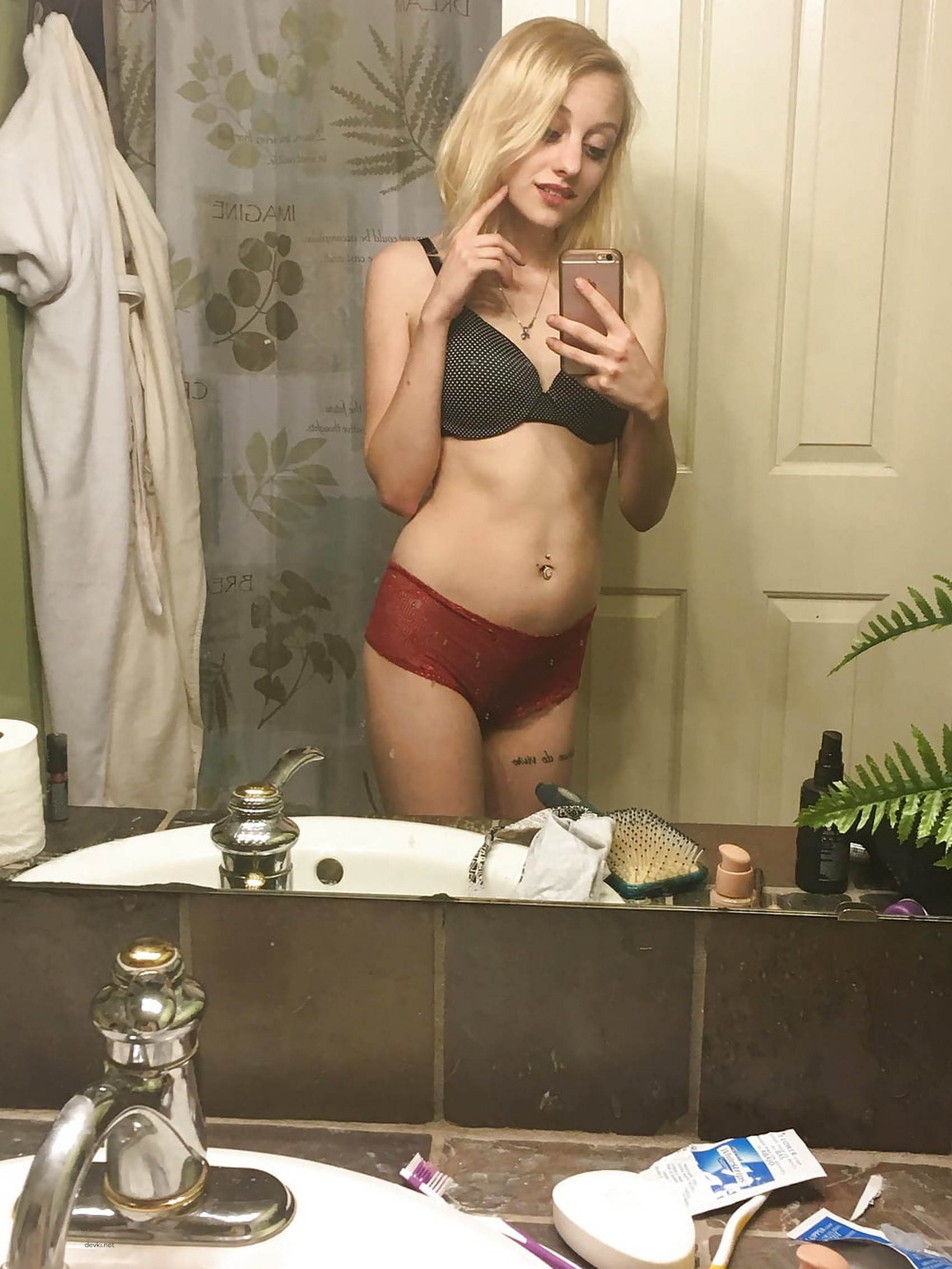 Skinny Blonde Amateur Fucked Hard - Nude Poses and Hardcore Sex Photo