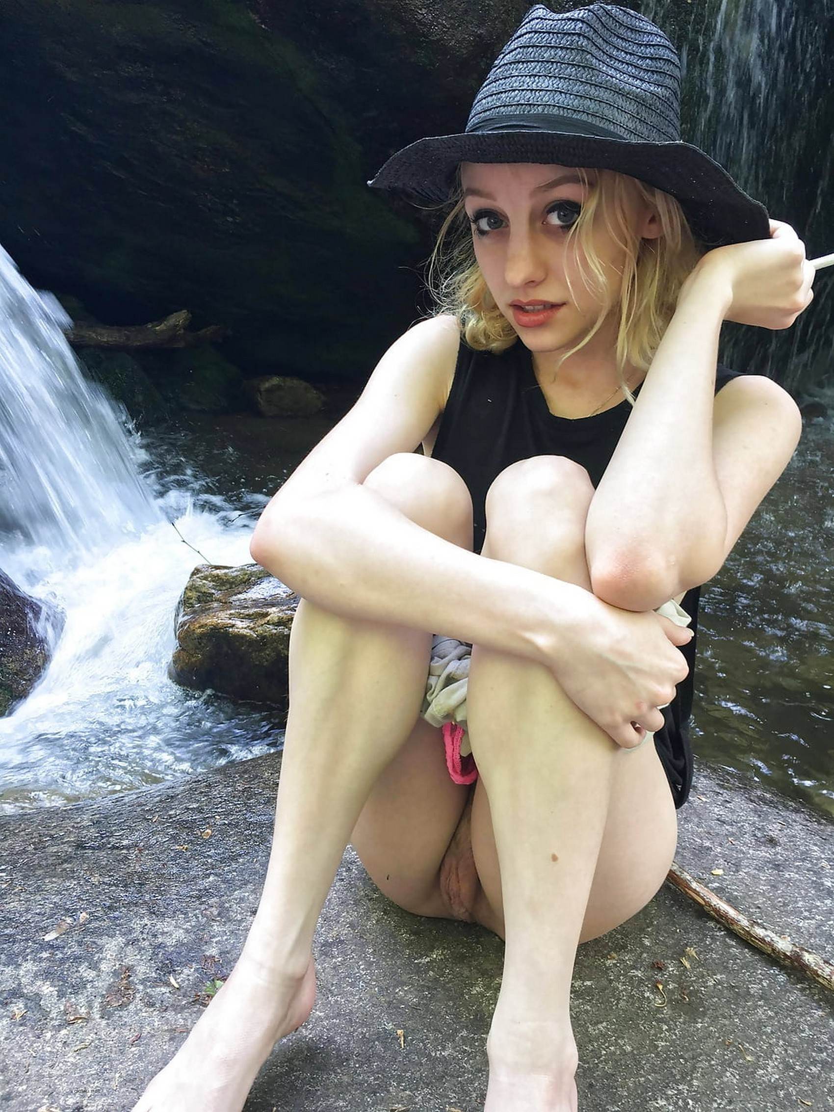 Skinny Blonde Amateur Fucked Hard - Nude Poses and Hardcore Sex Photo