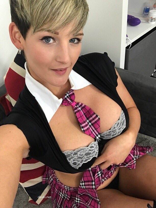 Hot Blonde's XXX Amateur Album: Big Tits, Explicit Porn Pics Part 2