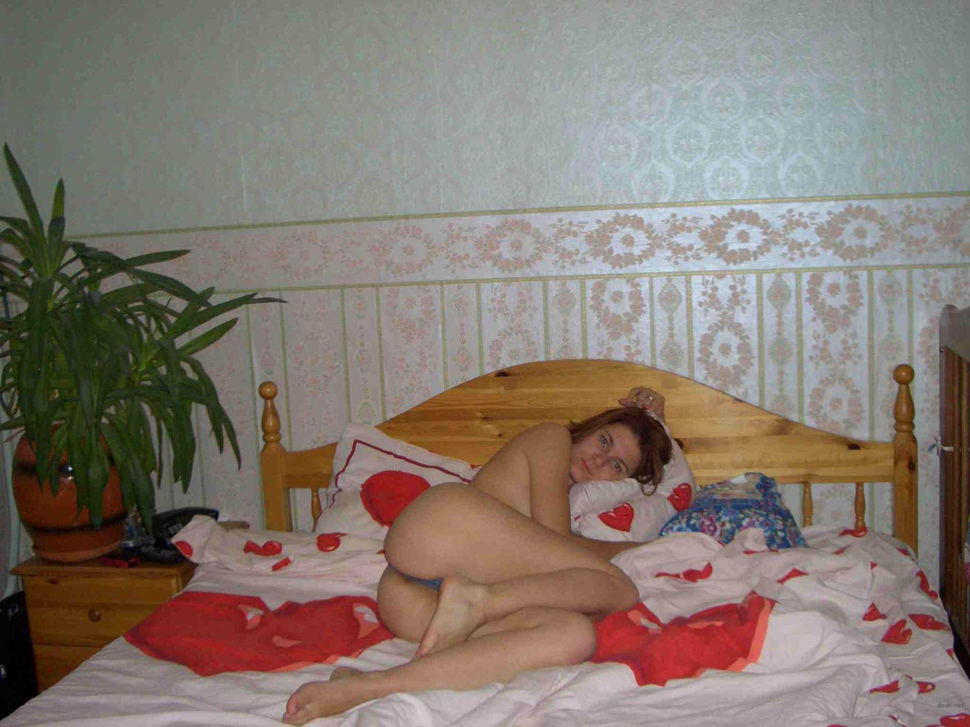 Explicit Nude Redhead Wife Seduces Husband: Amateur XXX Photo Shoot