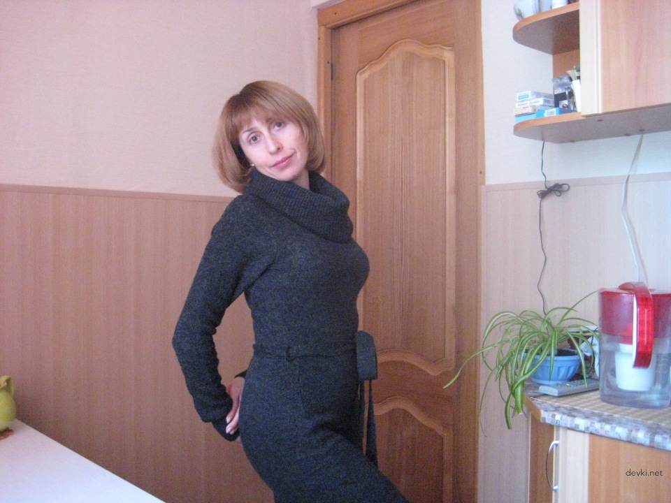 Raw and Uncensored: Nude Pregnant Mom Amateur Photoshoot