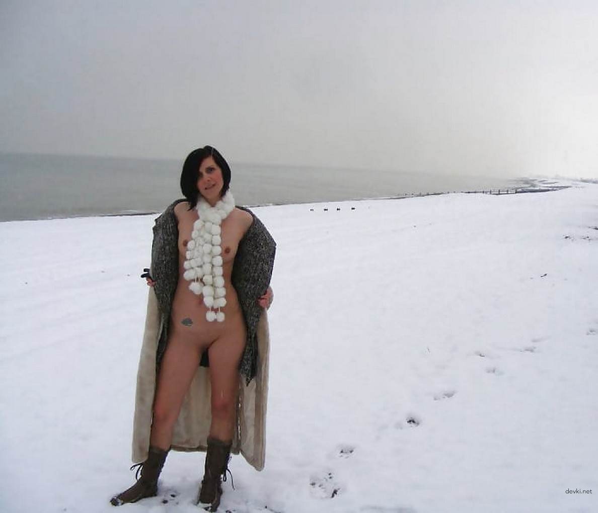 Wild Brunette Amateur XXX Pics: Uncensored Uninhibited Sex (Part 3)