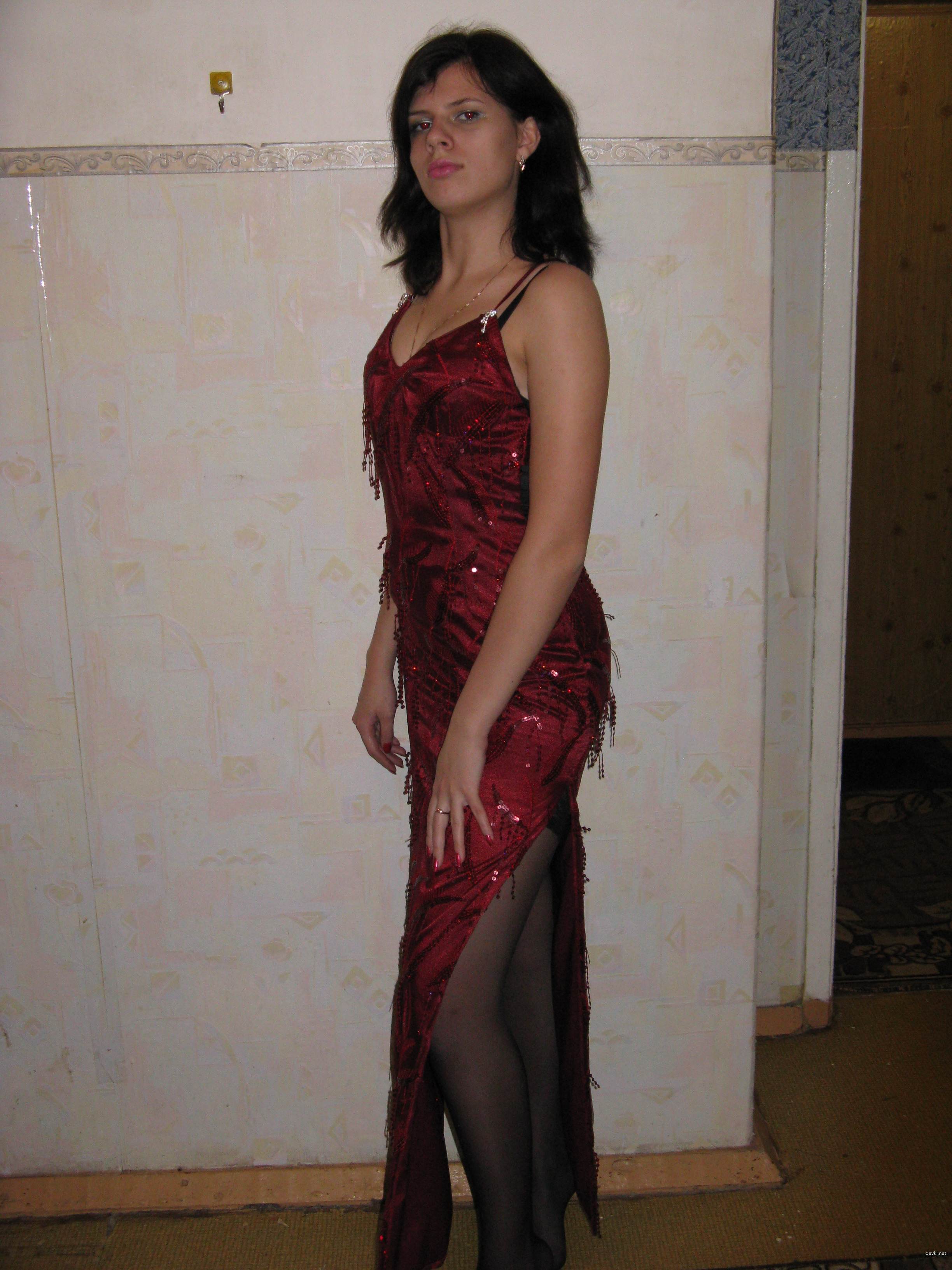 Hot Voronezh Amateur Girl: Uncensored and Provocative Photos for Adults