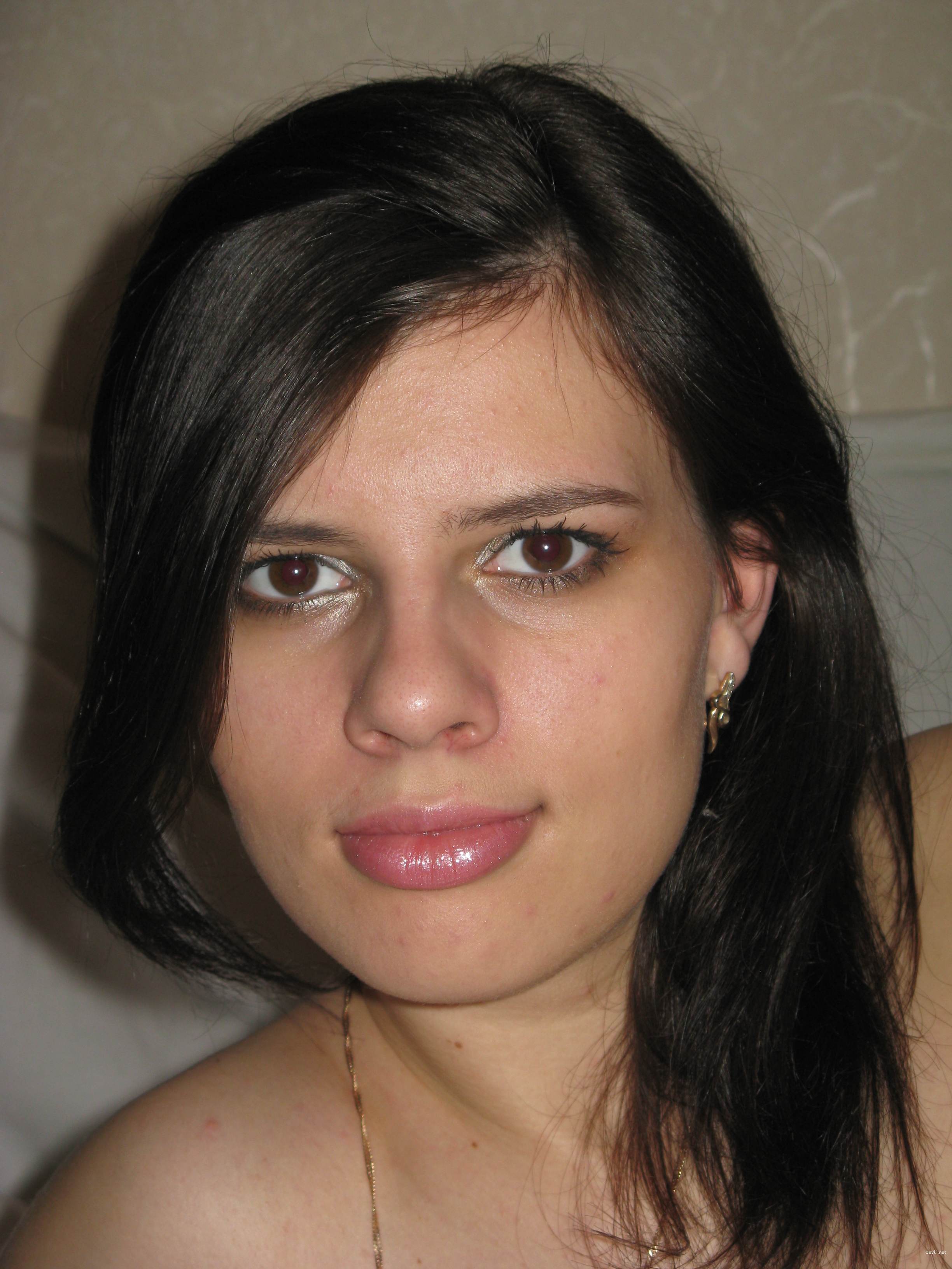 Hot Voronezh Amateur Girl: Uncensored and Provocative Photos for Adults