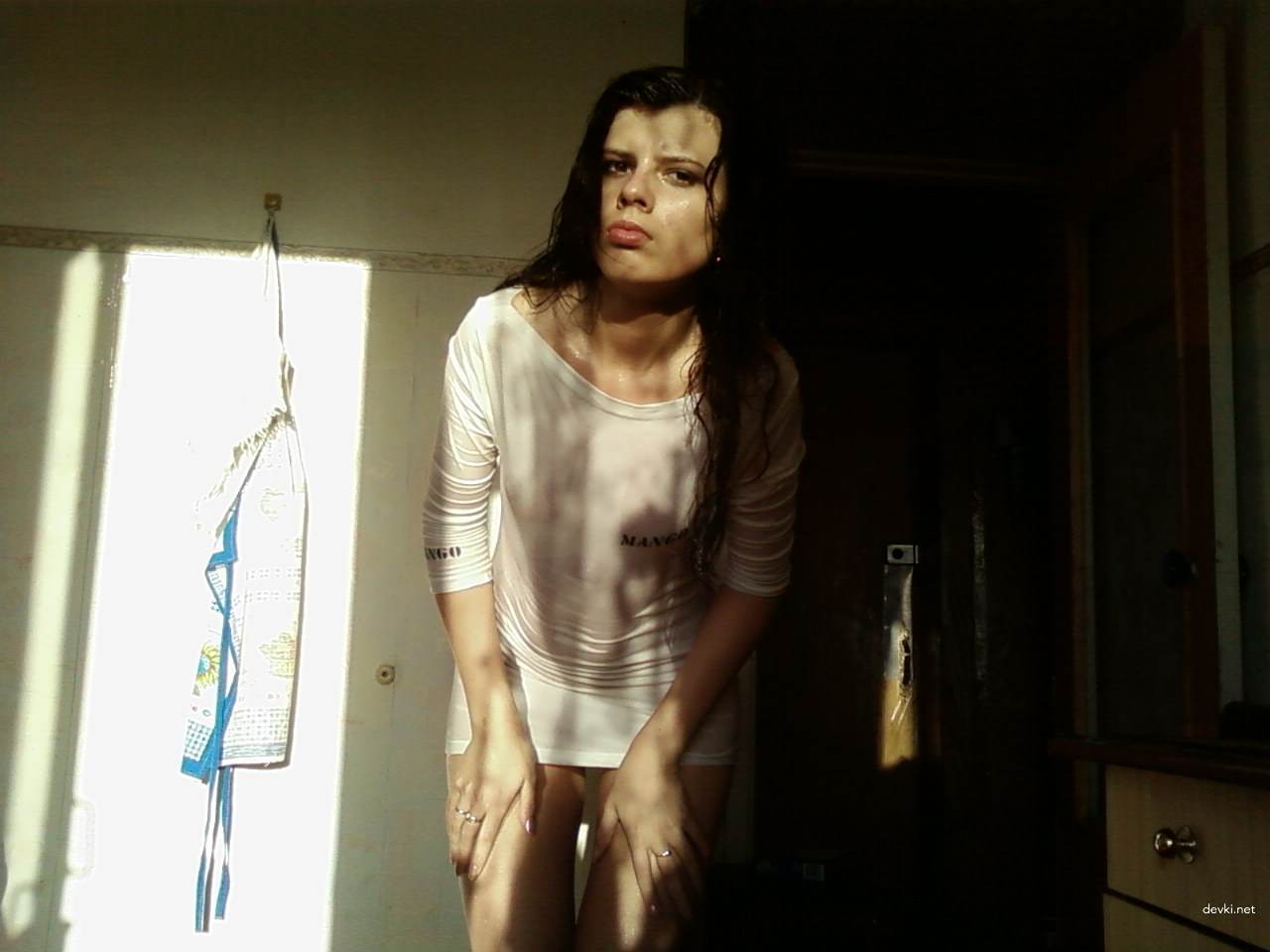Hot Voronezh Amateur Girl: Uncensored and Provocative Photos for Adults