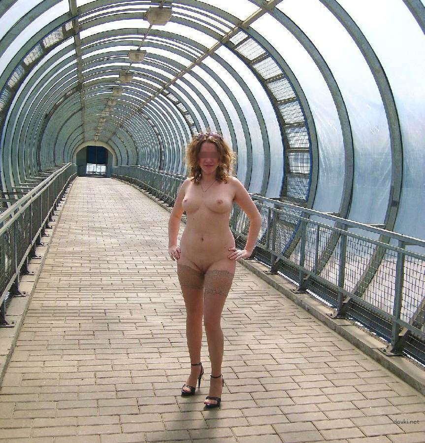 Raw Excitement: Amateur Photo of Constantly Aroused Girl Without Panties