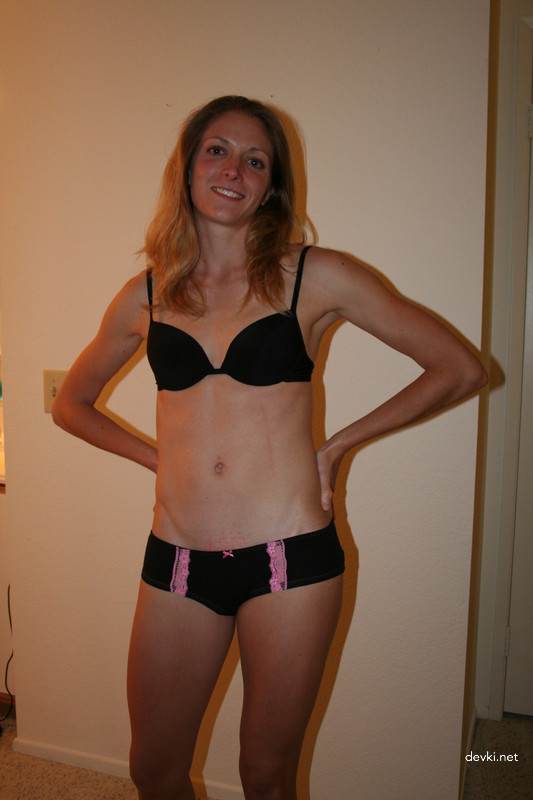 Hot MILF Masturbates and Sucks Dick - Amateur XXX Photo