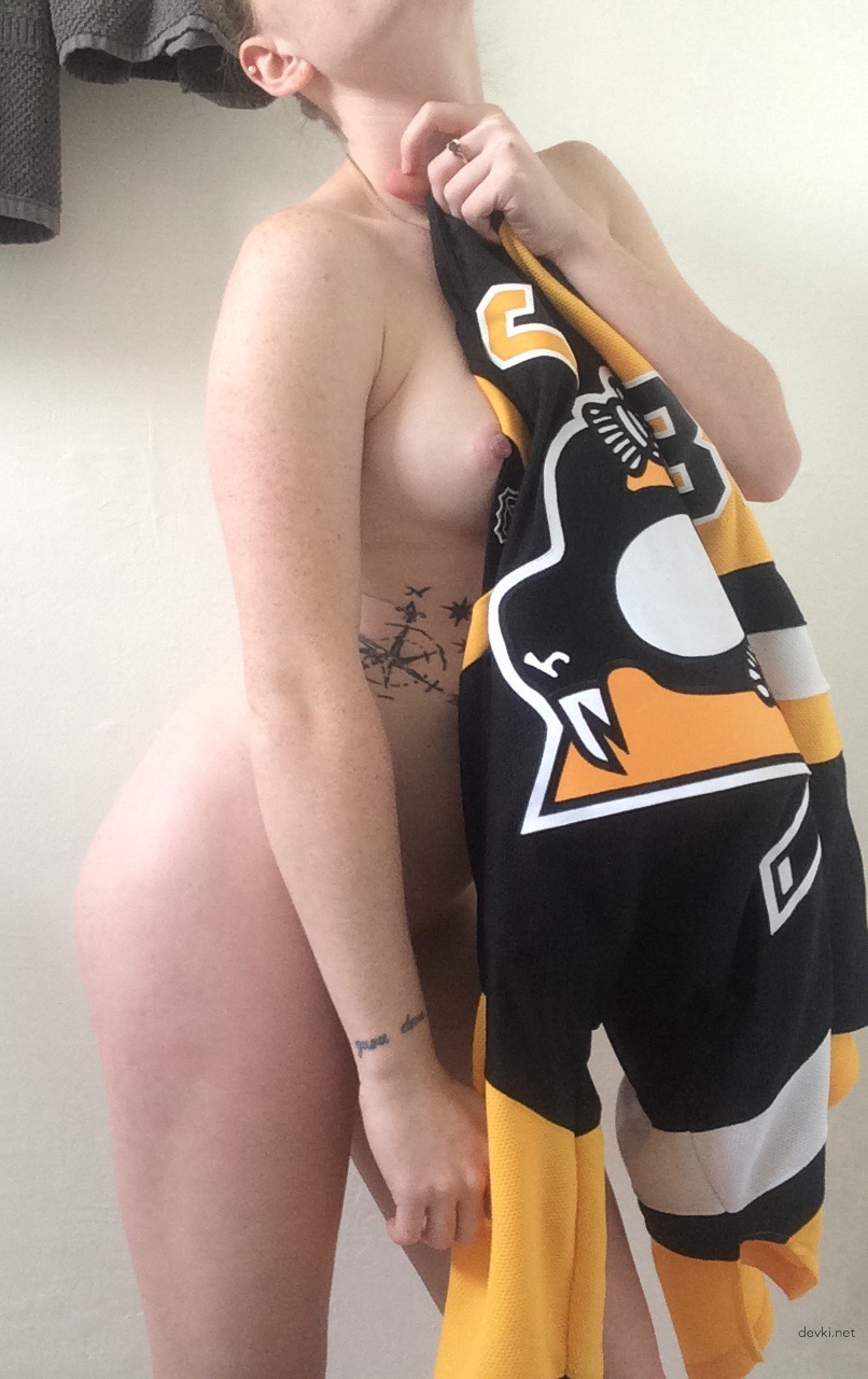 Amateur Stocking Girls in Hardcore Porn Pics: Explicit XXX Action