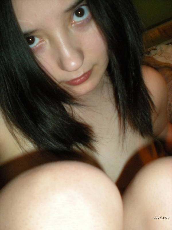 Amateur Brunette Sex Pics: Hot and Explicit Homemade Porn Photos