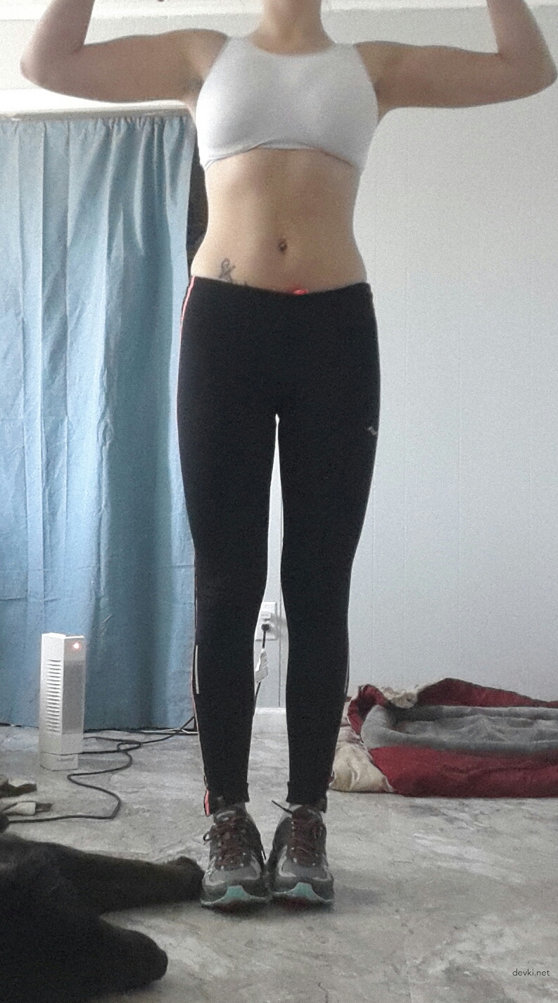 Hot Amateur Babe Flaunting Her Sexy Body in Explicit Erotic Photo Shoot