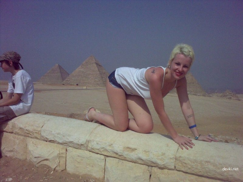 Hot Blonde Amateur XXX Pics - Explicit Collection of Sexy Images