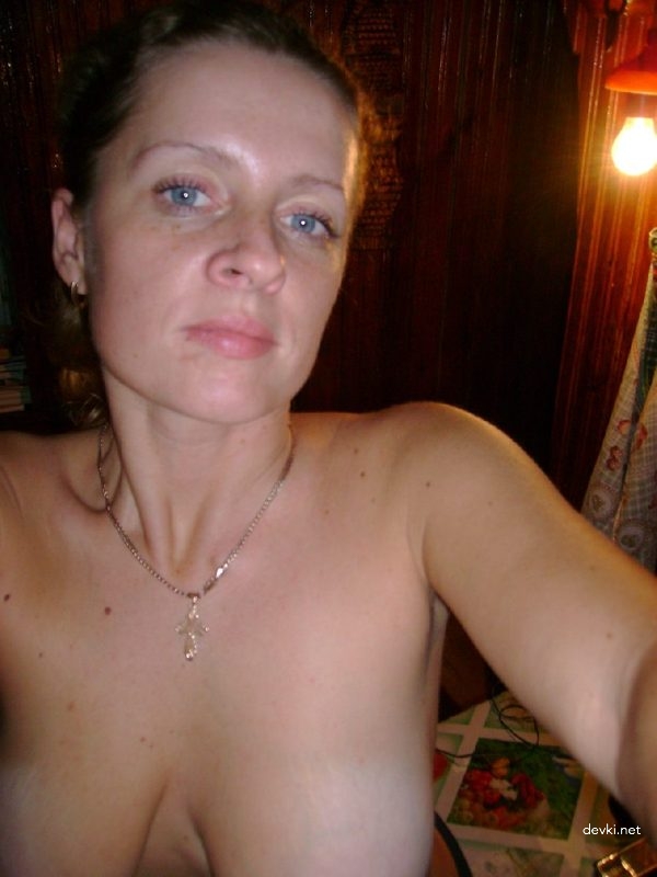 Russian Amateur Girl's Explicit Private Erotica Photos: Uncensored Russian Teen Nudes