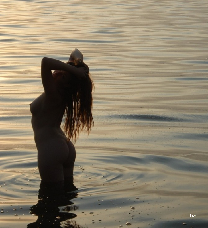 Uncensored Amateur Wife Vacation Pics: Hot & Explicit!