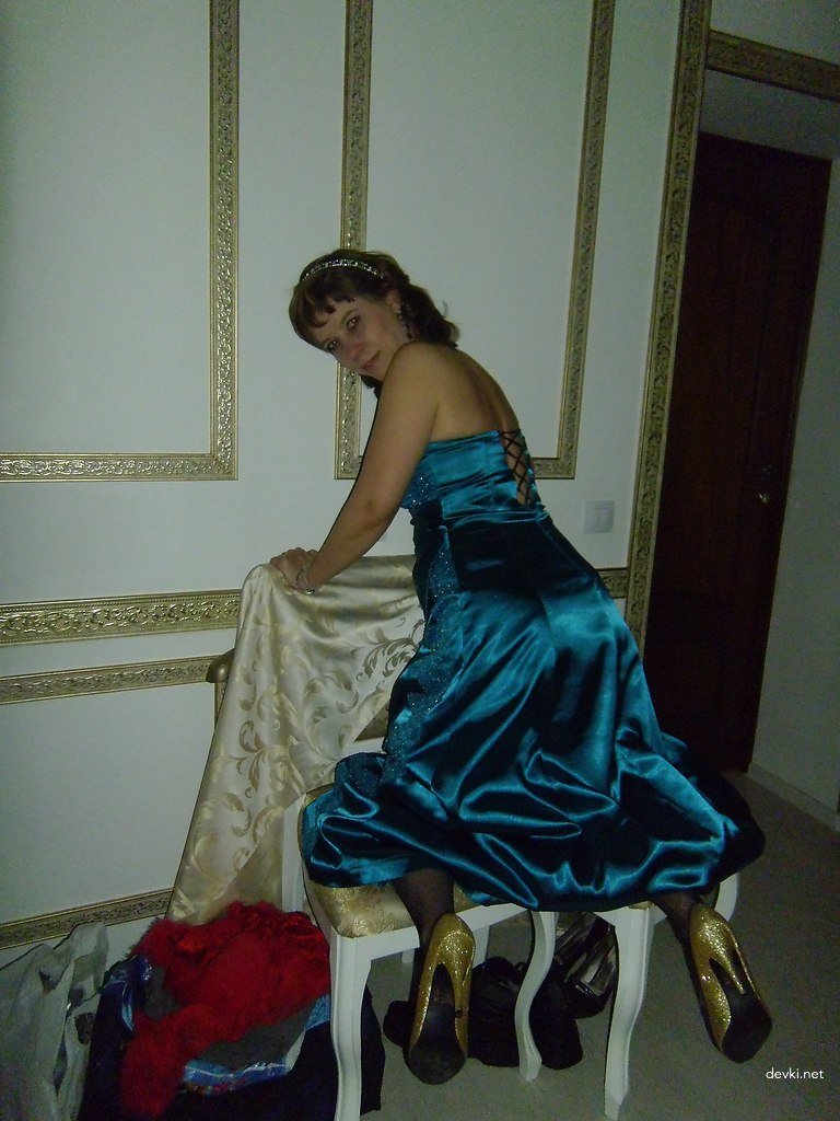 XXX Homemade MILF Pics: Mature Woman in Explicit Action!