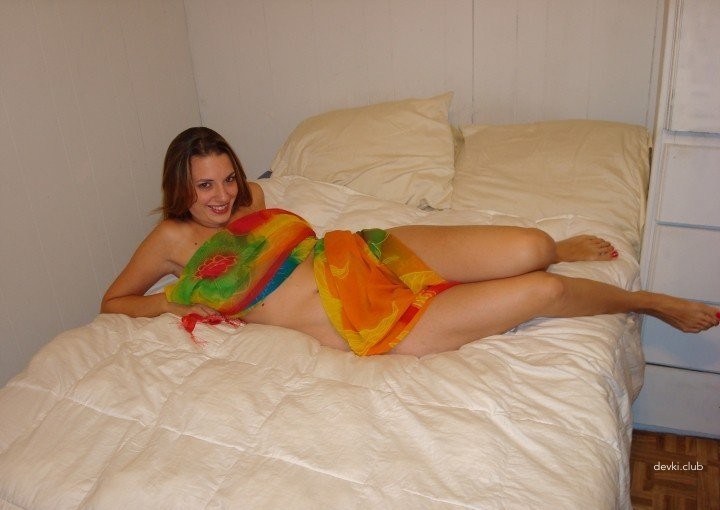 Hot Amateur Babe in Provocative Lingerie - Explicit Amateur Porn Pic