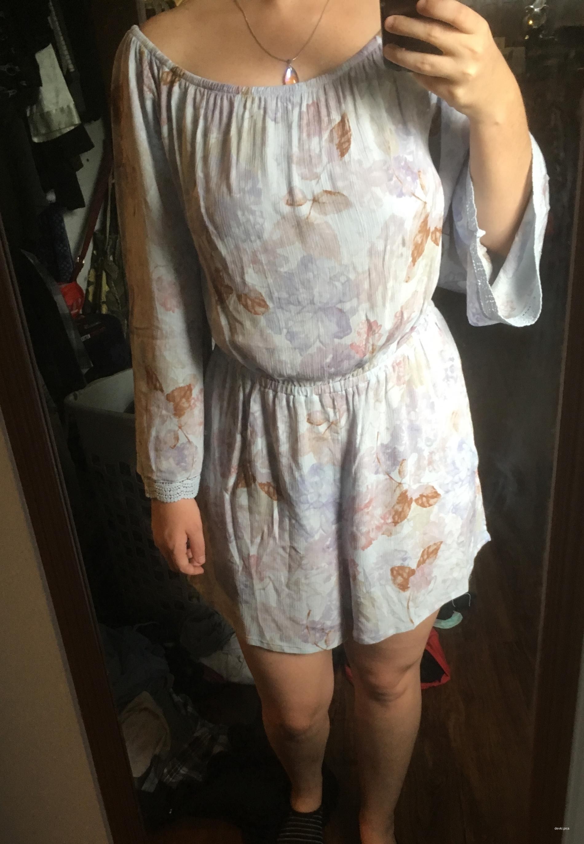 Hot Naked Girl Selfie: Amateur Explicit Mirror Pic