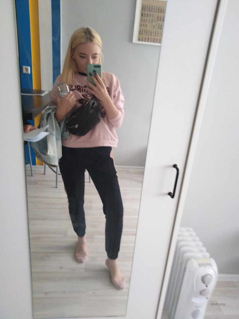 Bootylicious Amateur Teen Shows Off All for the Camera